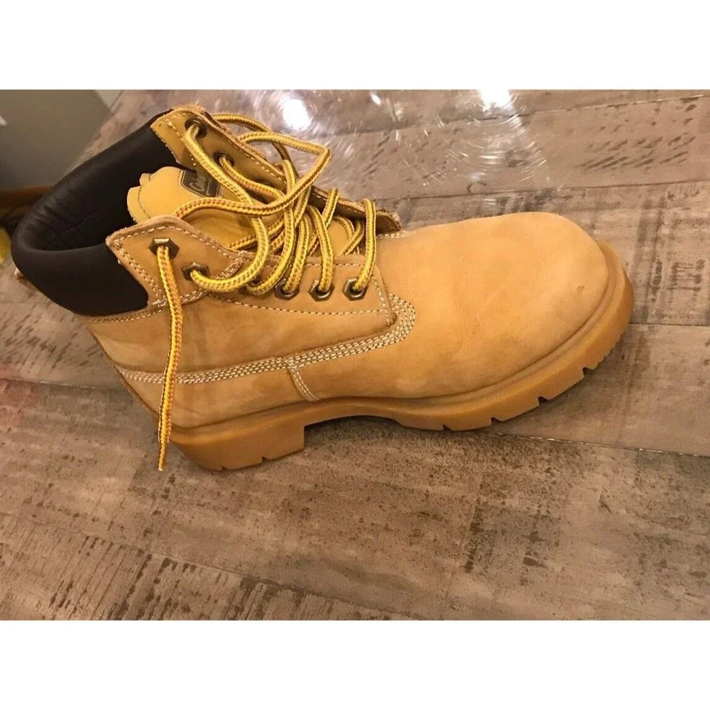 Coleman insulated Nubuck Leather big Boys' Size 4 Lace Up Boots Beige Tan